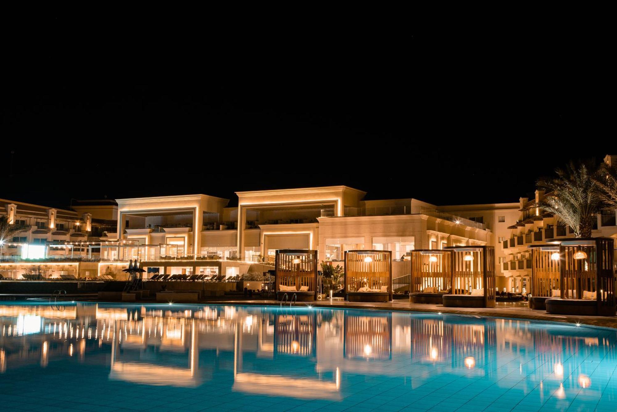 The V Luxury Resort Sahl Hasheesh Hurghada Eksteriør billede The St Regis Sharm